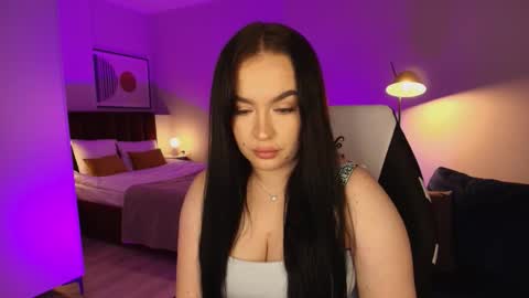 Snapshot of tinafox_ chatting on 3, 2, 2026 hi im curvy babyface girlie Tina online show from 3, 2, 2026