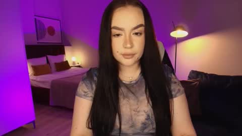 Snapshot of tinafox_ chatting on 23, 2, 2026 hi im curvy babyface girlie Tina online show from 23, 2, 2026