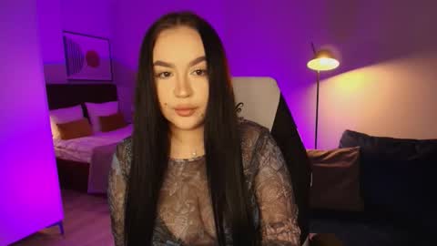 Snapshot of tinafox_ chatting on 24, 2, 2026 hi im curvy babyface girlie Tina online show from 24, 2, 2026