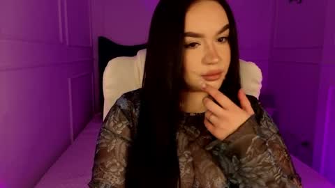 Snapshot of tinafox_ chatting on 7, 4, 2026 hi im curvy babyface girlie Tina online show from 7, 4, 2026