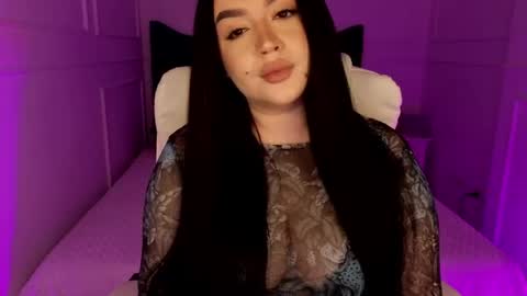 Snapshot of tinafox_ chatting on 11, 4, 2026 hi im curvy babyface girlie Tina online show from 11, 4, 2026