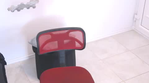 Snapshot of tinakay1 chatting on 28, 2, 2025 tinakay1 online show from 28, 2, 2025