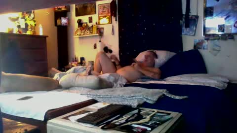 Snapshot of tinalover4u2 chatting on 9, 10, 2025 tinalover4u2 online show from 9, 10, 2025