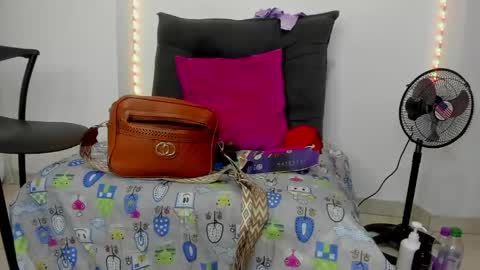 Snapshot of tinas_smith chatting on 3, 4, 2026 tinas_smith online show from 3, 4, 2026