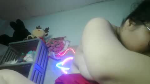 Snapshot of tini_bei chatting on 27, 4, 2026 tini_bei online show from 27, 4, 2026