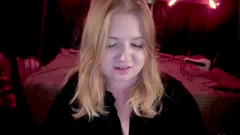 TinkerrBelll online show from 22, 2, 2026