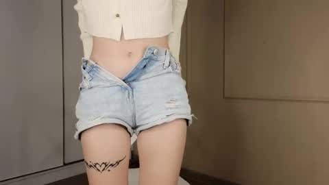 Snapshot of tinki_winkii chatting on 18, 9, 2025 Tina online show from 18, 9, 2025