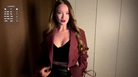 Snapshot of tinkibinky chatting on 6, 8, 2026 Leila online show from 6, 8, 2026