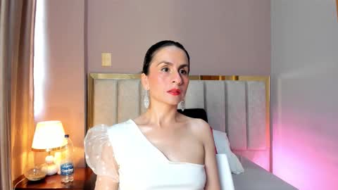 Snapshot of tinnamoon chatting on 29, 3, 2026 Tina Moon online show from 29, 3, 2026
