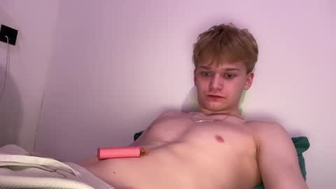 Snapshot of tinnydoll chatting on 24, 3, 2026 TinnyDoll online show from 24, 3, 2026