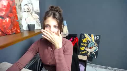 Snapshot of tiny_felicity chatting on 23, 9, 2025 Gloria online show from 23, 9, 2025