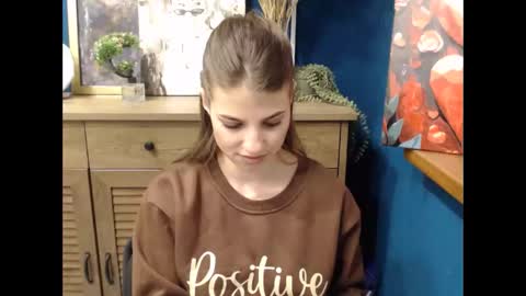 Snapshot of tiny_felicity chatting on 18, 11, 2025 Gloria online show from 18, 11, 2025