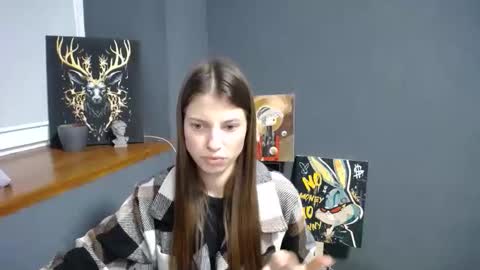 Snapshot of tiny_felicity chatting on 16, 12, 2025 Gloria online show from 16, 12, 2025