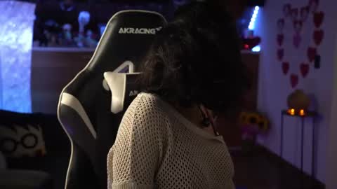 Snapshot of tiny_panther chatting on 14, 2, 2025 Ana Molly online show from 14, 2, 2025