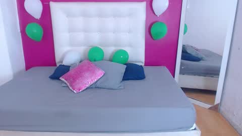 tiny_whore18 online show from 10, 3, 2026