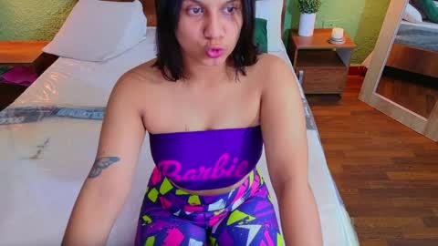 Snapshot of tiny_whore18 chatting on 21, 4, 2026 tiny_whore18 online show from 21, 4, 2026