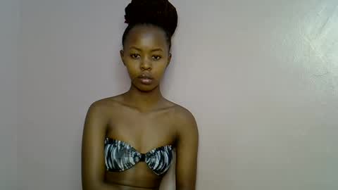 Snapshot of tinybarbie_ chatting on 21, 10, 2025 Barbie online show from 21, 10, 2025