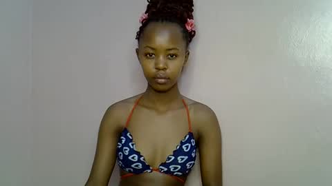 Snapshot of tinybarbie_ chatting on 29, 10, 2025 Barbie online show from 29, 10, 2025