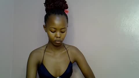 Snapshot of tinybarbie_ chatting on 29, 10, 2025 Barbie online show from 29, 10, 2025