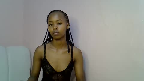 Snapshot of tinybarbie_ chatting on 13, 11, 2025 Barbie online show from 13, 11, 2025