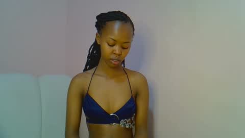 Snapshot of tinybarbie_ chatting on 23, 11, 2025 Barbie online show from 23, 11, 2025