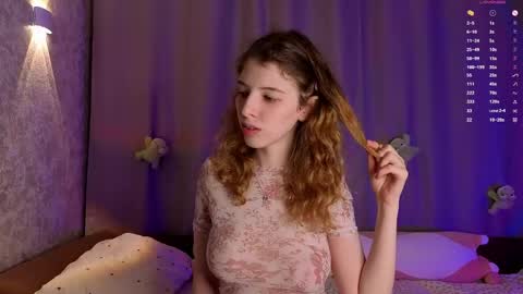 Snapshot of tinybun chatting on 16, 4, 2026 Amy online show from 16, 4, 2026