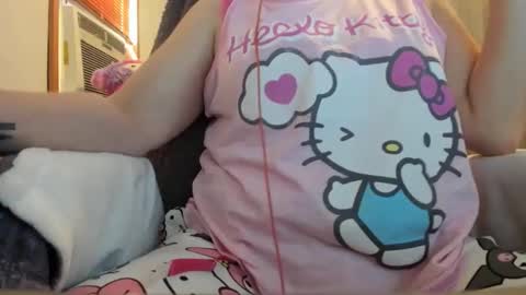 Snapshot of tinytina0069 chatting on 17, 11, 2025 tinytina0069 online show from 17, 11, 2025