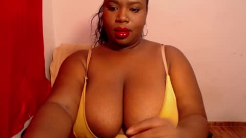 Snapshot of tisha_brown1 chatting on 14, 12, 2024 Tisha online show from 14, 12, 2024