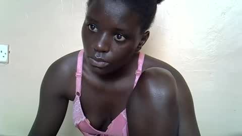 Snapshot of tishah chatting on 7, 10, 2025 Roshan online show from 7, 10, 2025