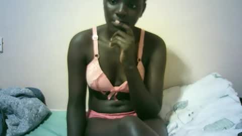 Snapshot of tishah chatting on 27, 10, 2025 Roshan online show from 27, 10, 2025