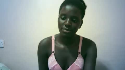 Snapshot of tishah chatting on 27, 10, 2025 Roshan online show from 27, 10, 2025