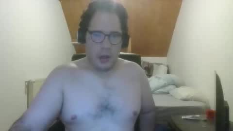 Snapshot of titeuf3855839553 chatting on 14, 9, 2025 titeuf3855839553 online show from 14, 9, 2025