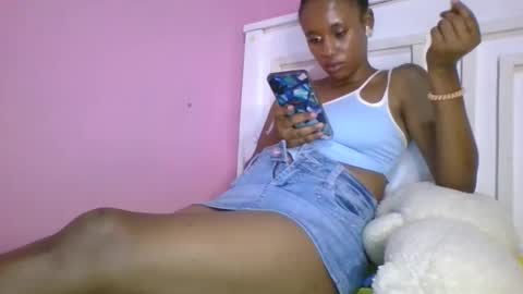 Snapshot of tits2002 chatting on 21, 4, 2026 tits2002 online show from 21, 4, 2026