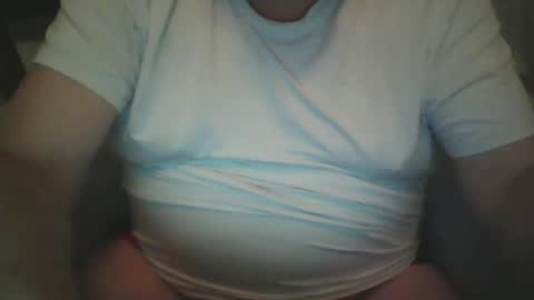 Snapshot of tittyloverr69 chatting on 18, 1, 2026 tittyloverr69 online show from 18, 1, 2026