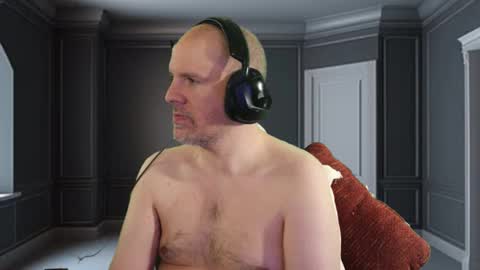 Snapshot of tkmacon chatting on 5, 2, 2026 TK Maconn online show from 5, 2, 2026