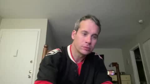 Snapshot of tleigh24 chatting on 9, 3, 2025 tleigh24 online show from 9, 3, 2025