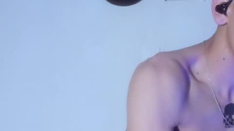 Snapshot of tobiassmith69 chatting on 24, 6, 2026 Tobias Smith online show from 24, 6, 2026