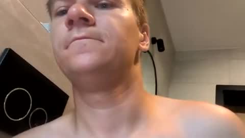 tobiasz950215 online show from 25, 6, 2026