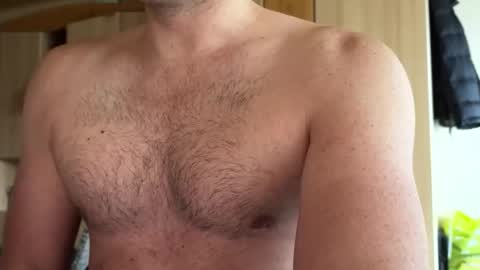 Snapshot of tobster1989 chatting on 28, 12, 2024 tobdog online show from 28, 12, 2024