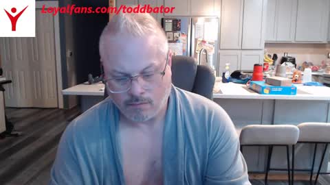 Snapshot of toddbator chatting on 24, 5, 2026 Todd Bator online show from 24, 5, 2026