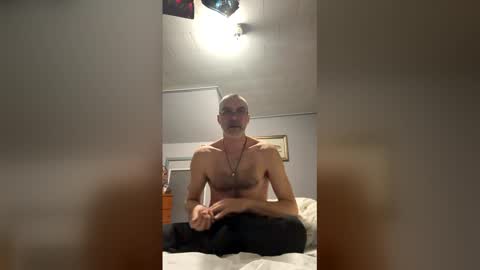 Snapshot of toddpascoe77 chatting on 23, 4, 2026 toddpascoe77 online show from 23, 4, 2026