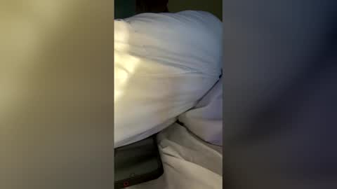 Snapshot of toddpascoe77 chatting on 23, 4, 2026 toddpascoe77 online show from 23, 4, 2026