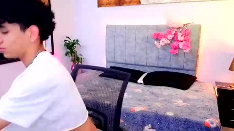 Snapshot of todoroki_g chatting on 7, 10, 2025 todoroki_g online show from 7, 10, 2025