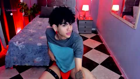 Snapshot of todoroki_g chatting on 11, 10, 2025 todoroki_g online show from 11, 10, 2025