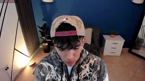 Snapshot of todoroki_g chatting on 17, 12, 2025 todoroki_g online show from 17, 12, 2025