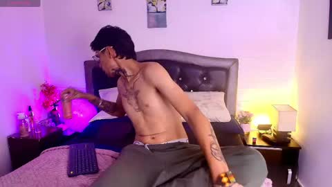 Snapshot of toji_zenni chatting on 13, 5, 2026 toji_zenni online show from 13, 5, 2026