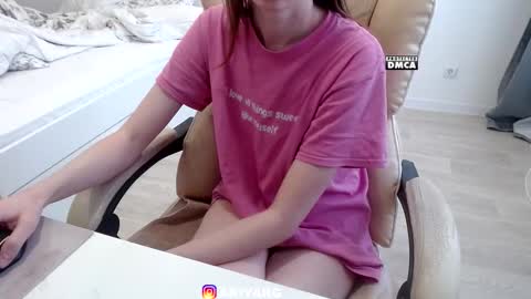 Arina online show from 5, 12, 2025