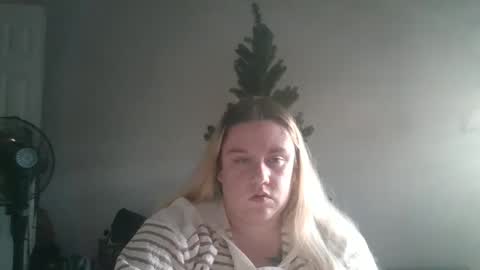 tokerqueen28 online show from 15, 12, 2025