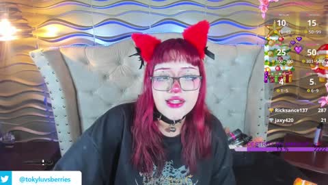 Snapshot of toky_doll chatting on 18, 12, 2024 toky online show from 18, 12, 2024