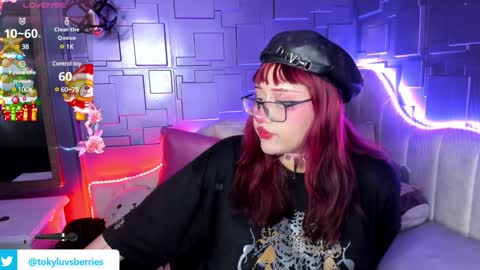 Snapshot of toky_doll chatting on 30, 12, 2024 toky online show from 30, 12, 2024